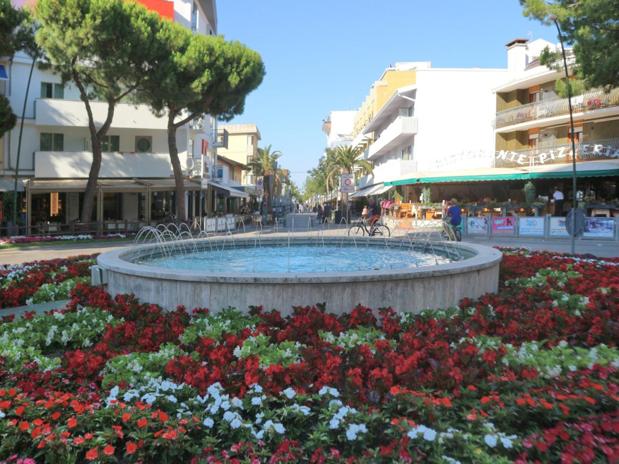 Maria Apartment Lignano Sabbiadoro Exterior photo