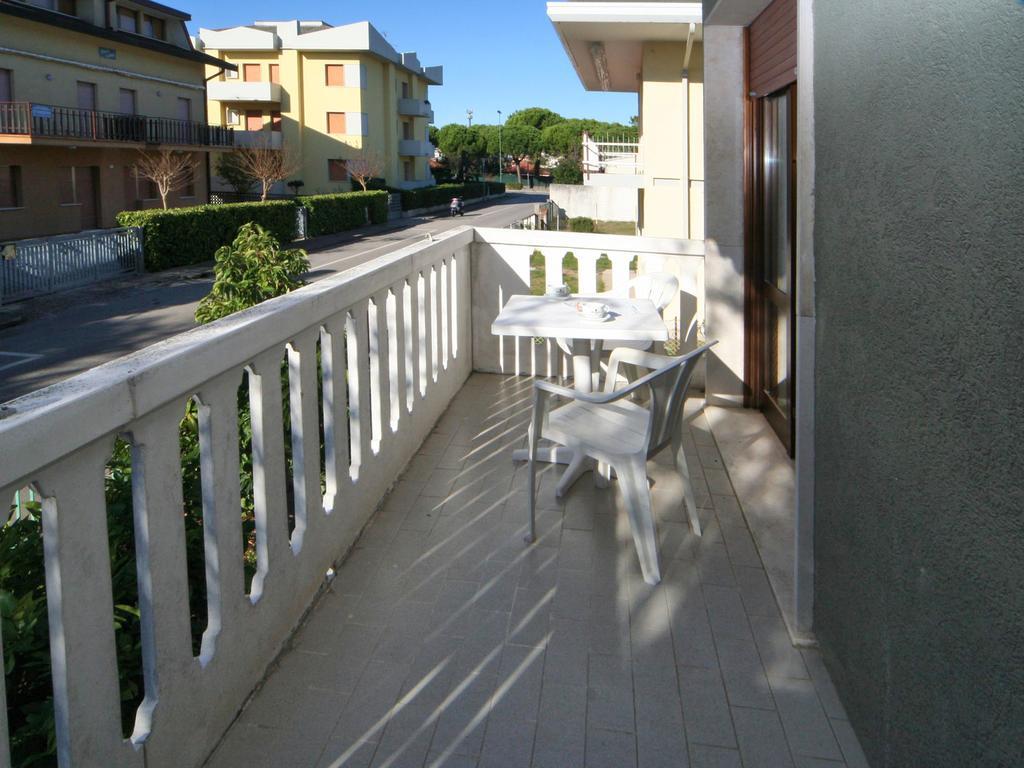 Maria Apartment Lignano Sabbiadoro Exterior photo