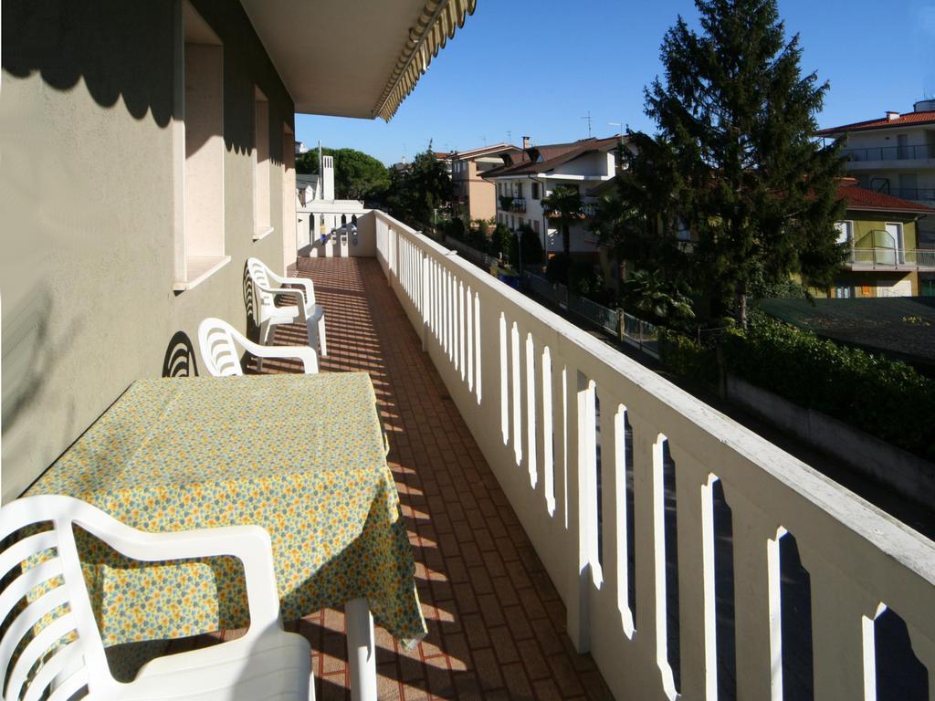 Maria Apartment Lignano Sabbiadoro Exterior photo